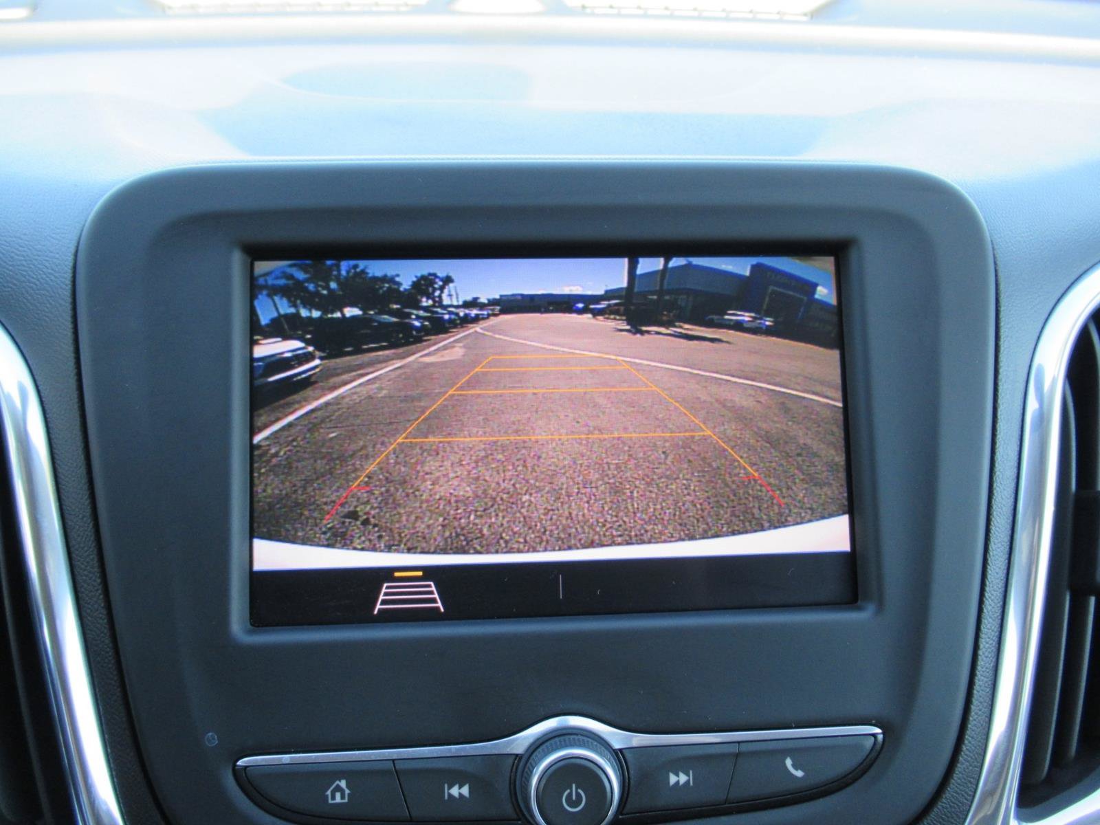 Used 2020 Chevrolet Equinox LT FWD image 29