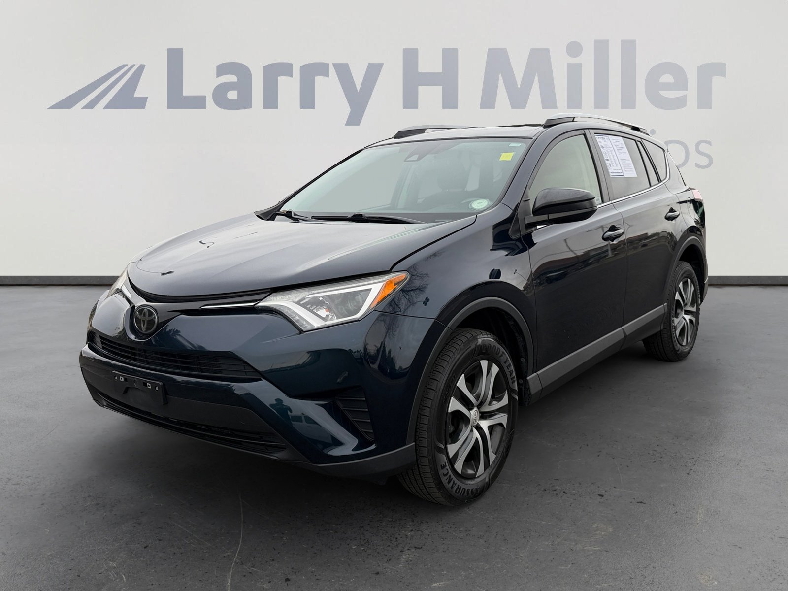 Used 2018 Toyota RAV4 LE w/ All Weather Liner Package