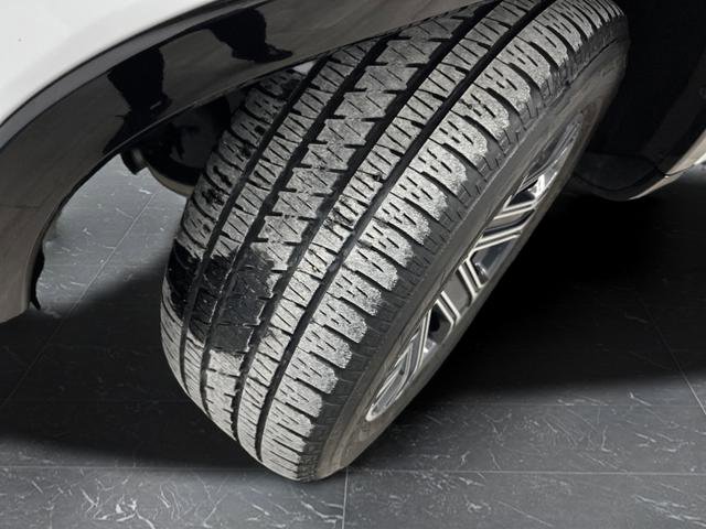 Used 2024 Jeep Wagoneer L 4WD w/ Premium Group I image 41