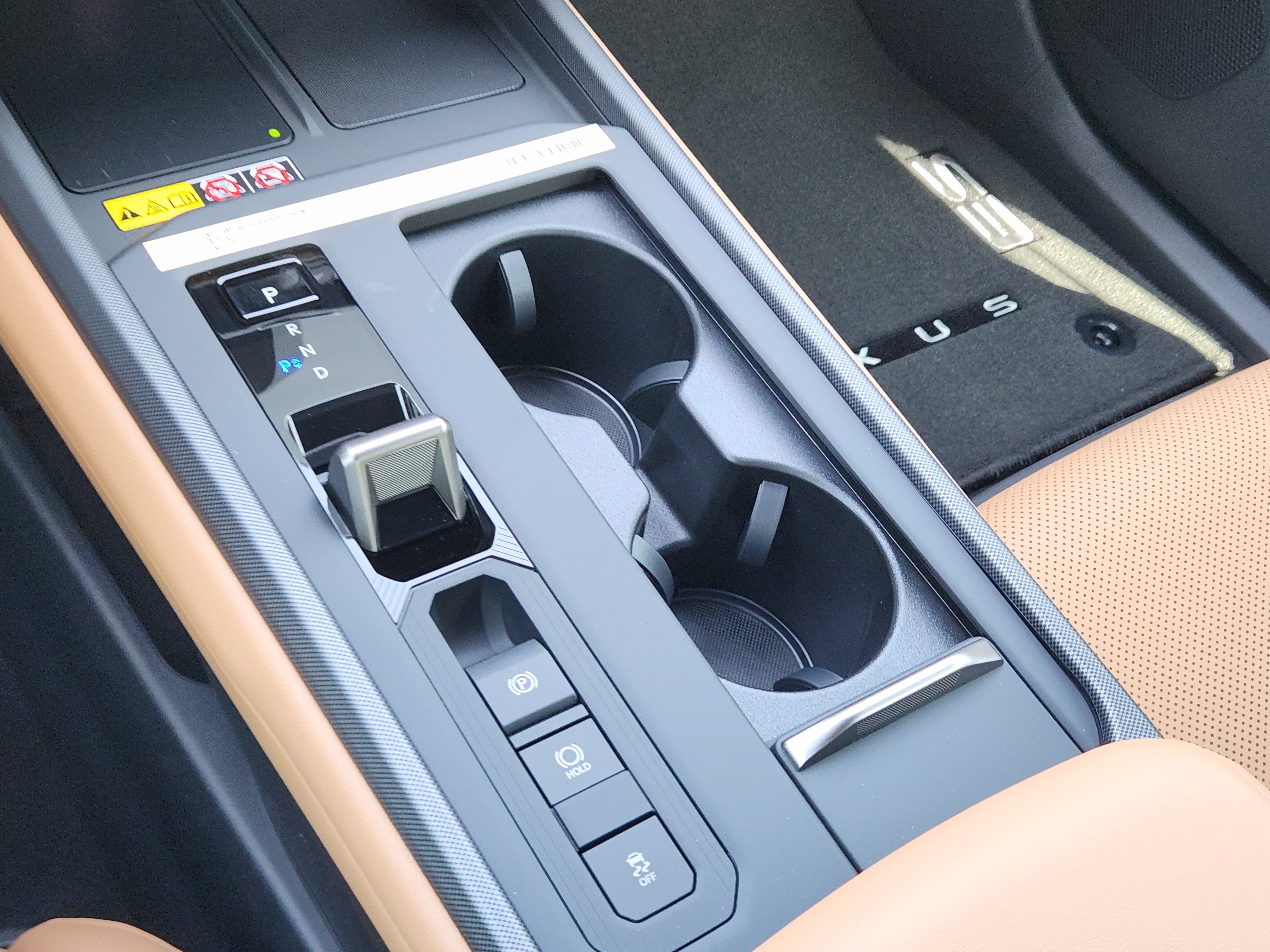 New 2026 Lexus ES 350e FWD image 18