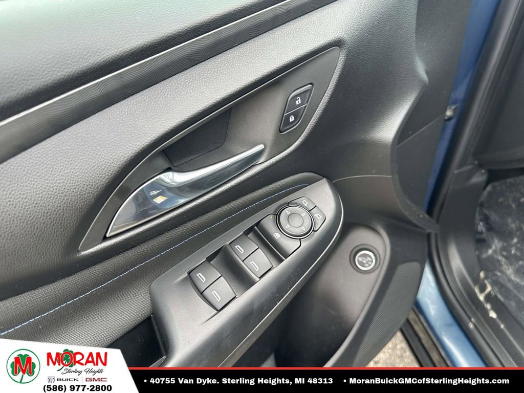 Used 2024 Buick Envista Sport Touring w/ Convenience I Package FWD image 17
