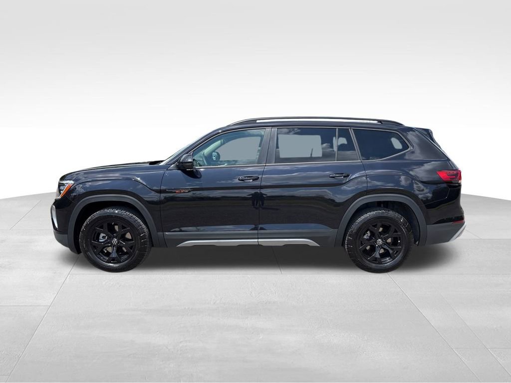 New 2026 Volkswagen Atlas Peak Edition image 4