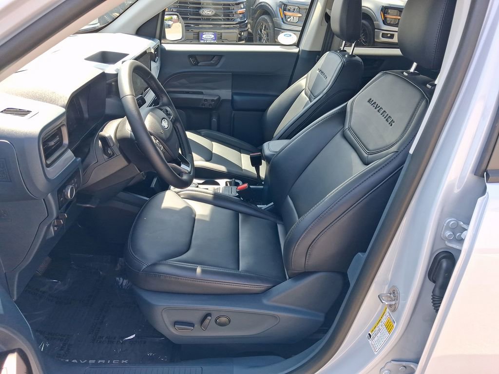 Used 2026 Ford Maverick Lariat w/ Black Appearance Package image 9