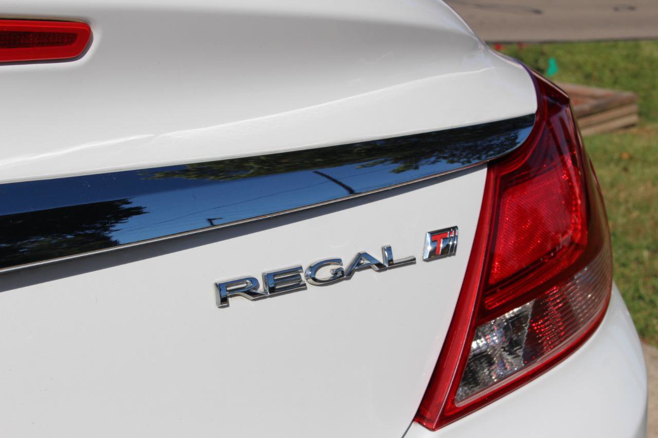 Used 2013 Buick Regal Premium FWD image 45
