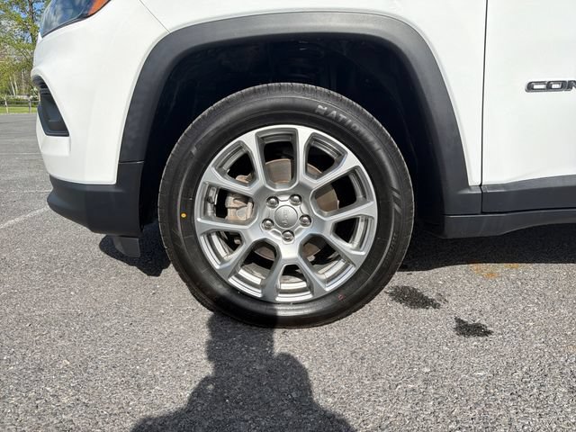 Used 2022 Jeep Compass Latitude AWD/4WD image 25