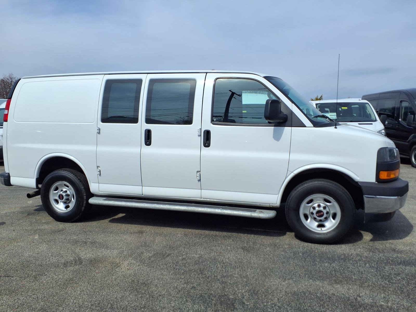 Used 2024 GMC Savana 2500 w/ Driver Convenience Package image 2