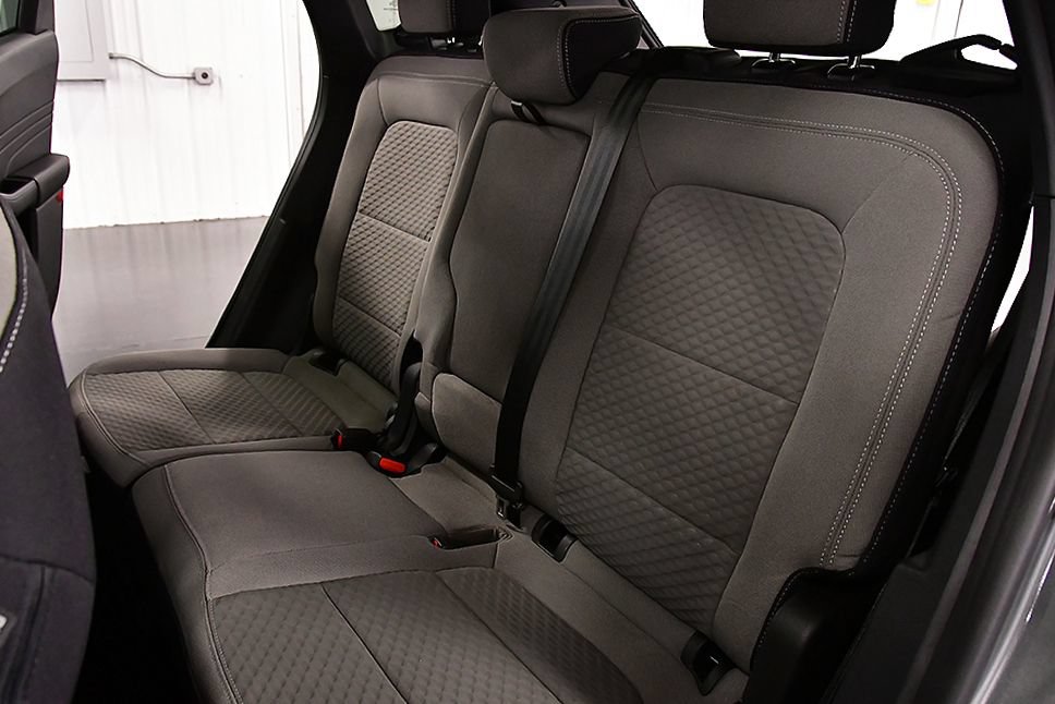 Used 2022 Ford Escape SE w/ SE Sport Appearance Package AWD/4WD image 32