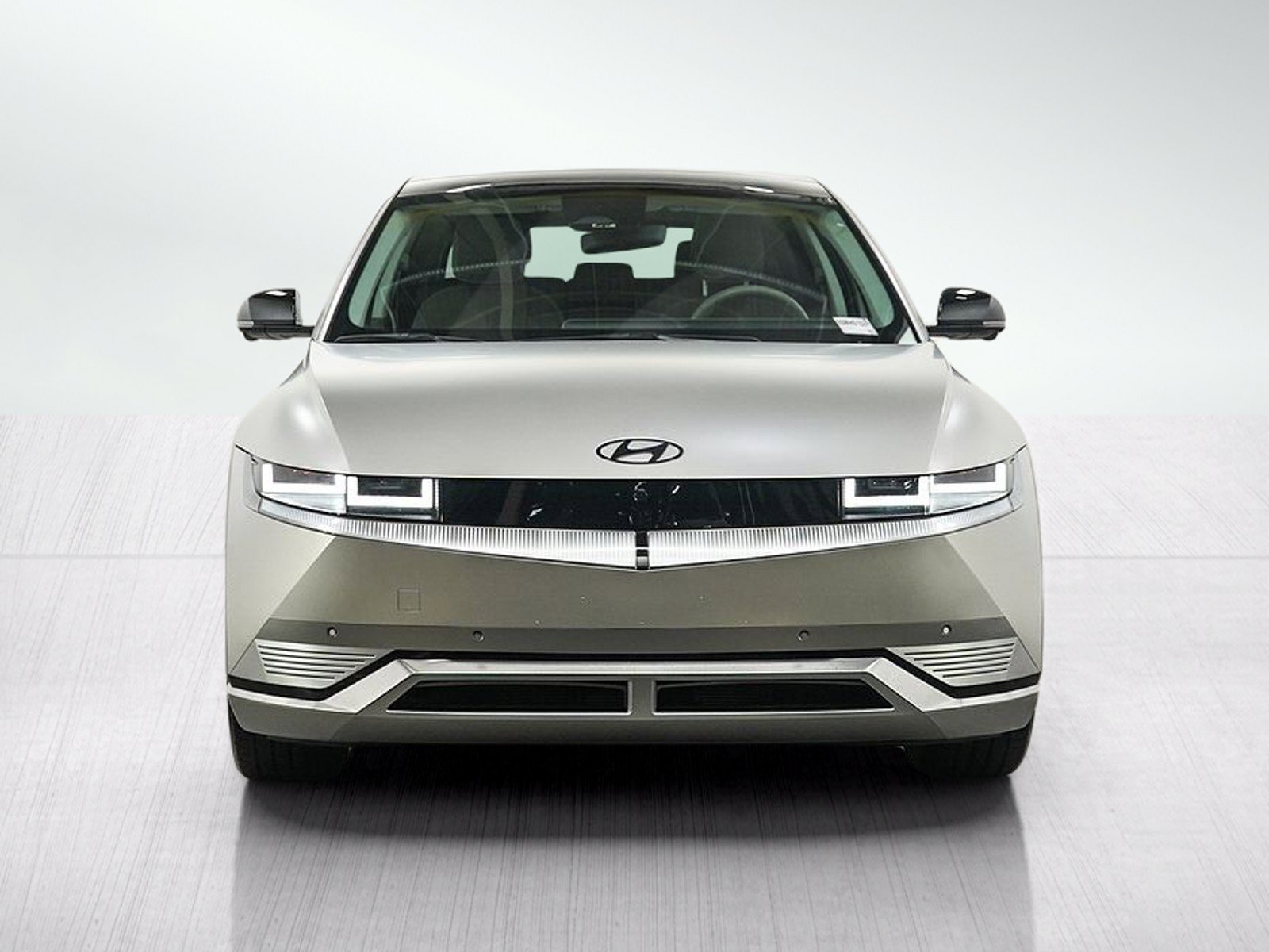 Certified 2024 Hyundai Ioniq 5 Limited AWD/4WD image 8