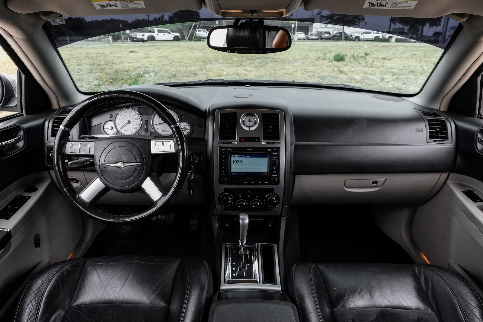Used 2006 Chrysler 300 SRT8 w/ SRT Option Group II RWD image 11