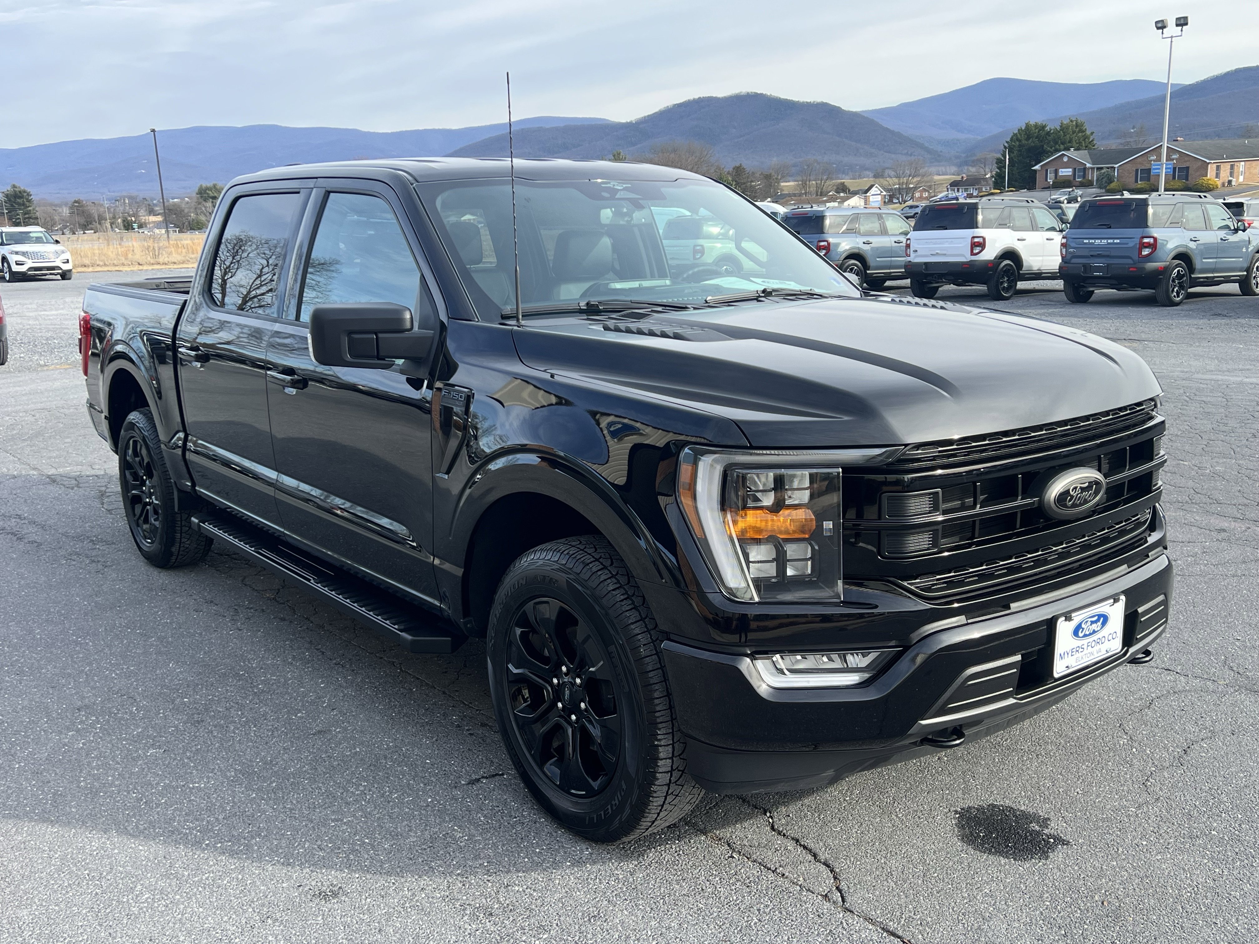 Used 2023 Ford F150 XLT w/ Equipment Group 302A High AWD/4WD image 4