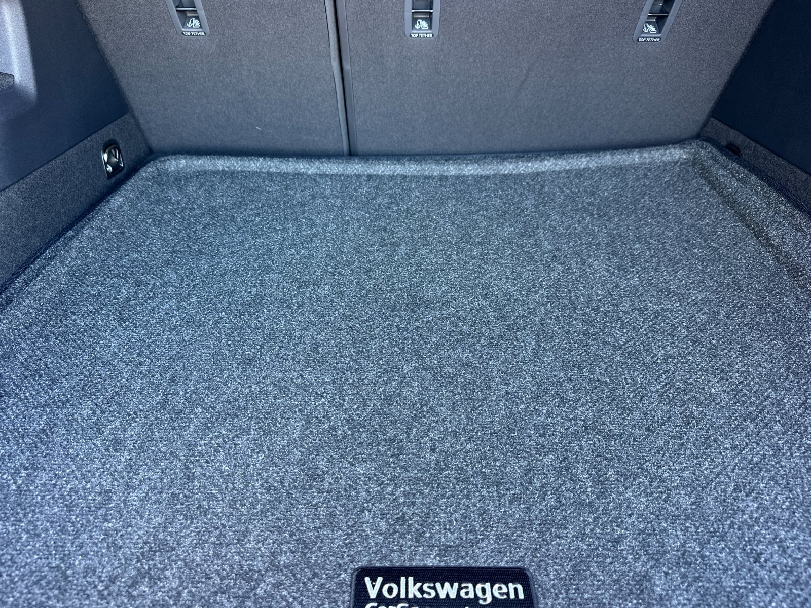 New 2026 Volkswagen Tiguan SEL R-Line AWD/4WD image 15