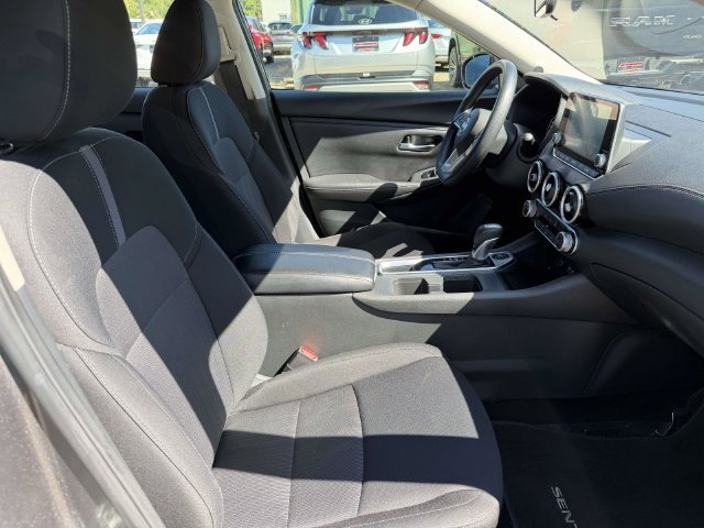 Used 2024 Nissan Sentra SV FWD image 12