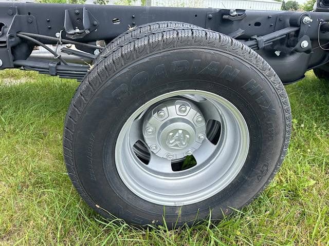 New 2024 RAM 3500 Tradesman w/ Max Tow Package image 12