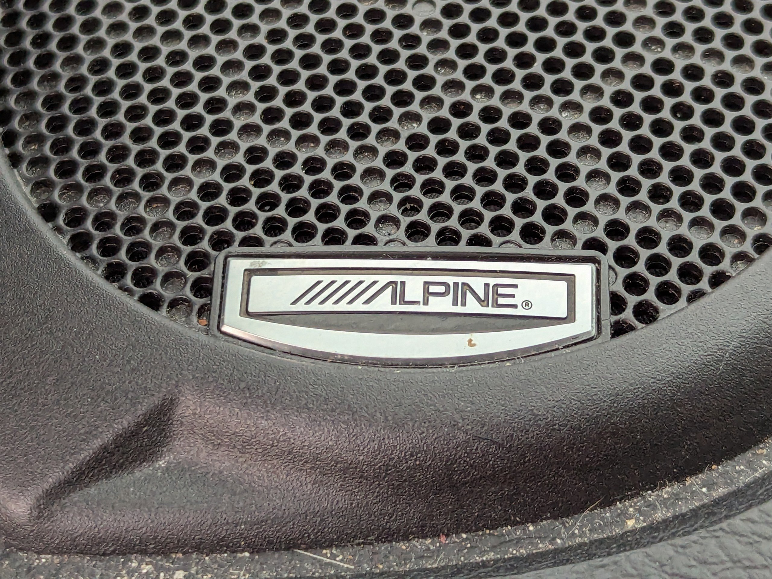 Used 2018 Jeep Wrangler Unlimited Sahara w/ Connectivity Group image 18