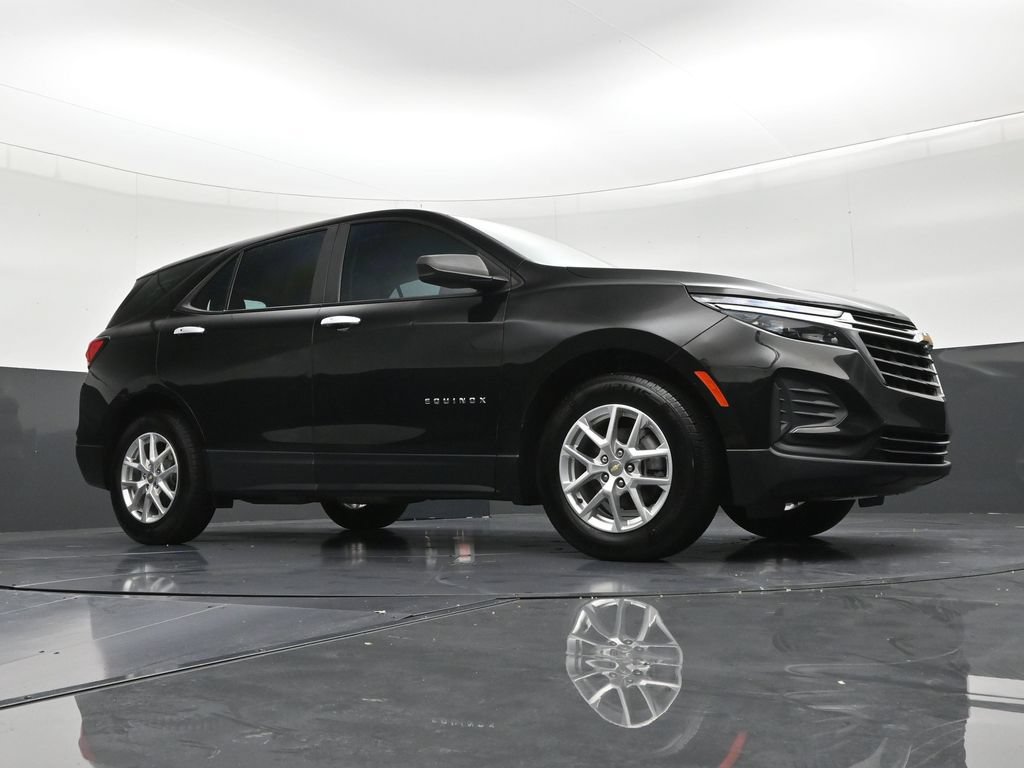 Used 2022 Chevrolet Equinox LS FWD image 26