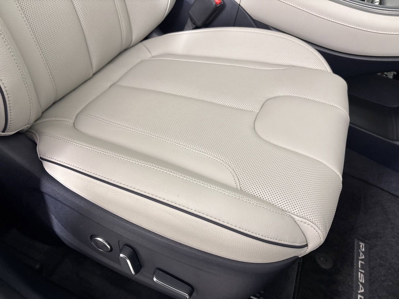 Used 2024 Hyundai Palisade Limited image 31