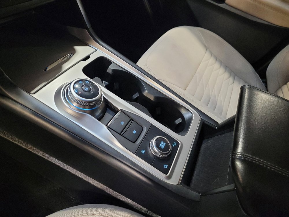 Used 2020 Ford Explorer XLT w/ Comfort Package image 26