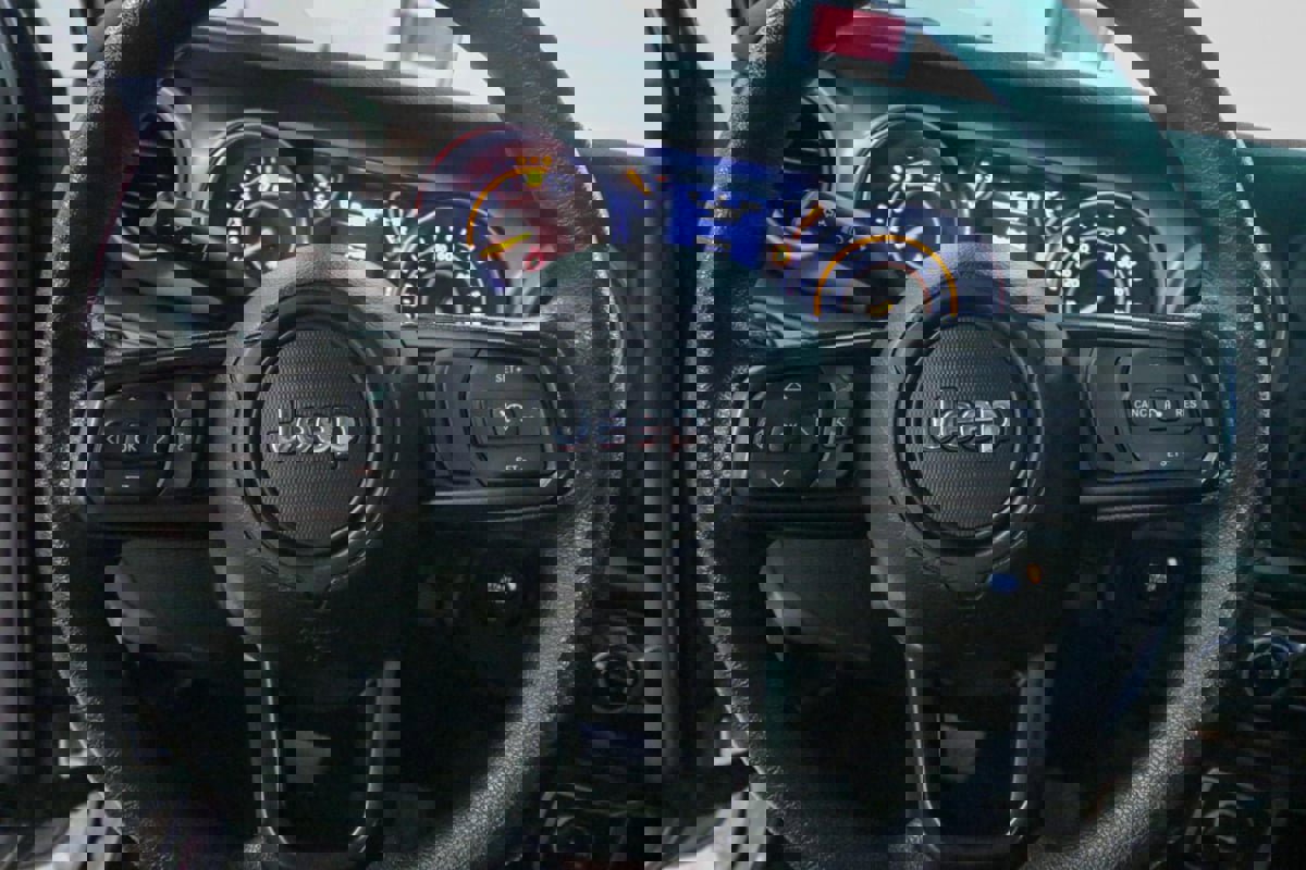 Used 2018 Jeep Wrangler Unlimited Sport image 19