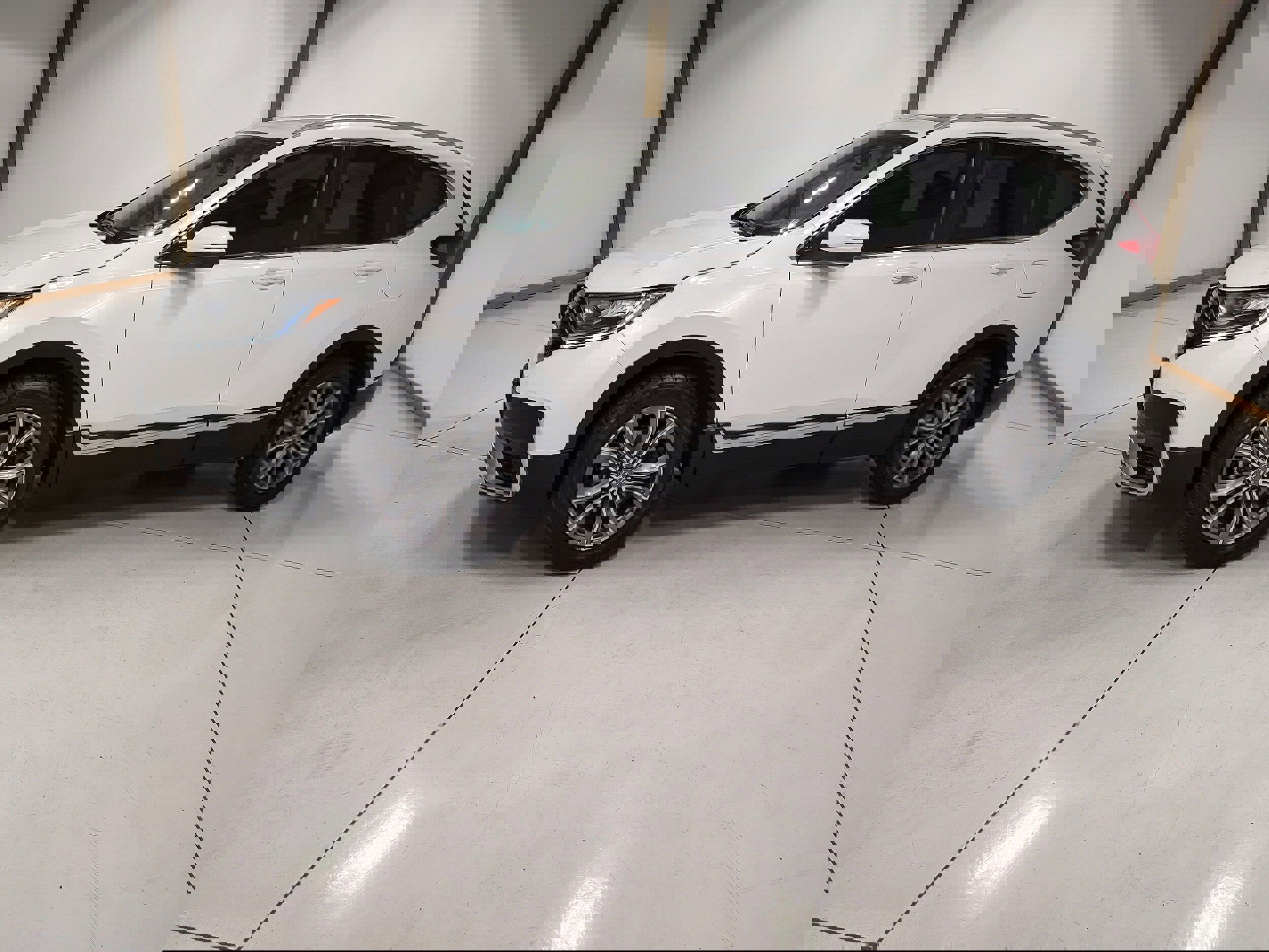 Used 2021 Honda CR-V Touring image 3