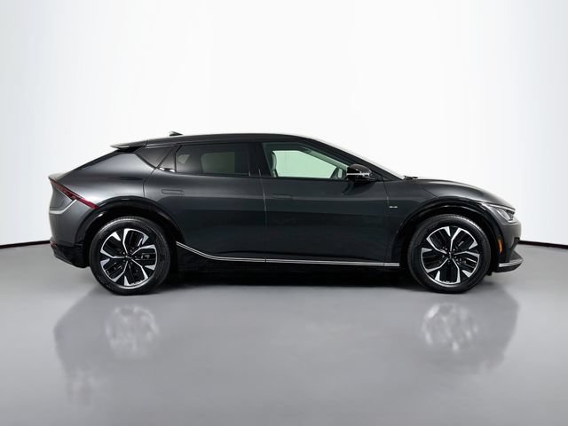 Used 2023 Kia EV6 Wind w/ Wind Technology Package AWD/4WD image 8