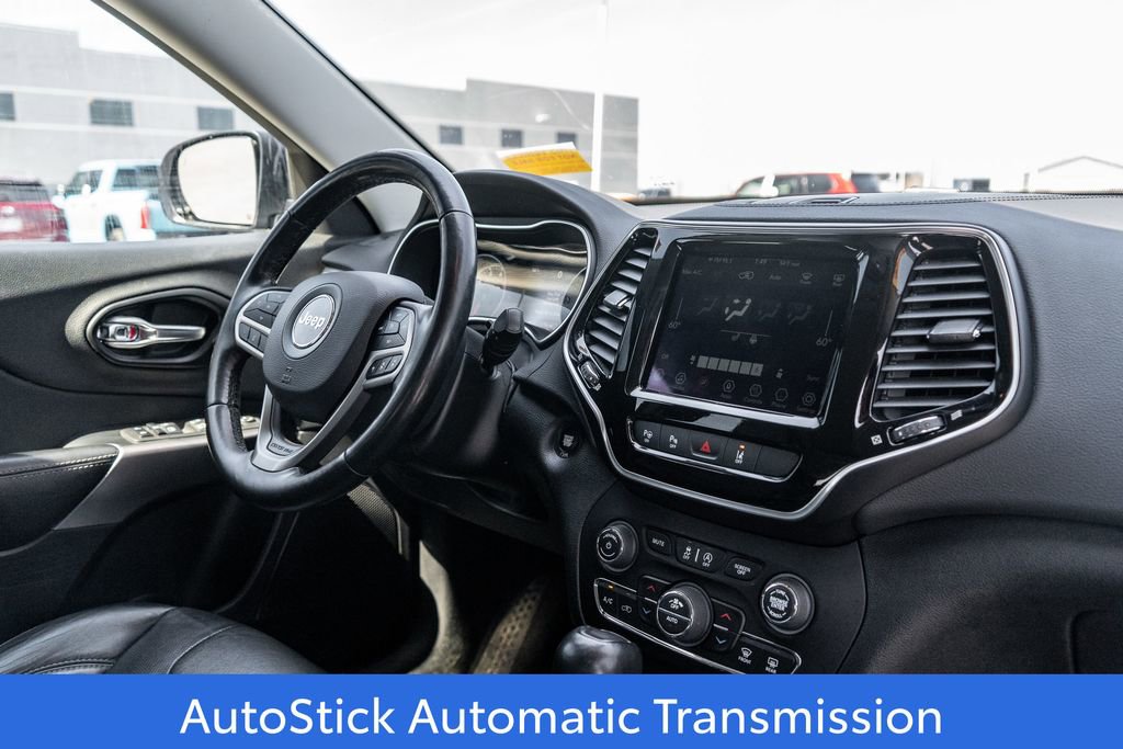 Used 2021 Jeep Cherokee Limited image 12