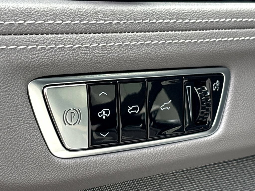 New 2026 Cadillac Escalade IQL Sport 1 AWD/4WD image 15
