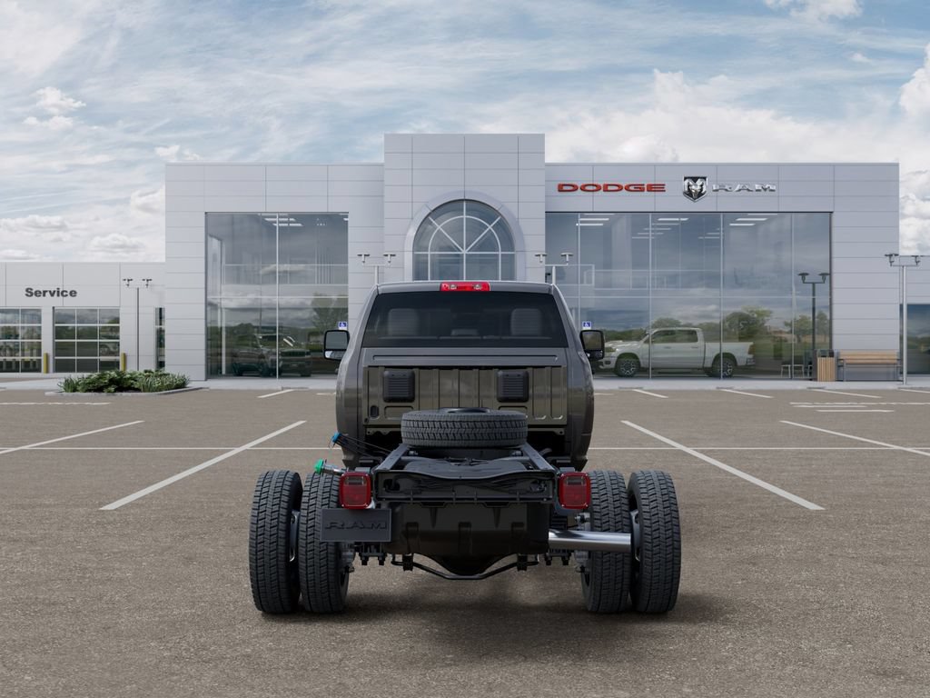 New 2026 RAM 4500 Tradesman w/ Chrome Appearance Group AWD/4WD image 8
