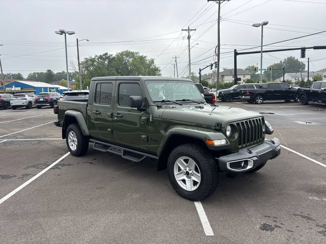 Used 2023 Jeep Gladiator Sport AWD/4WD image 2