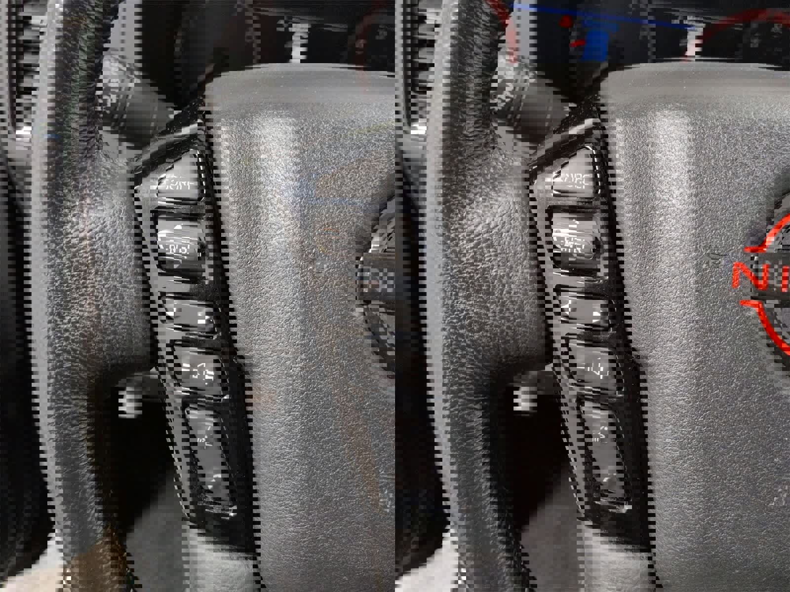 Used 2022 Nissan Frontier PRO-4X w/ Pro-4X Premium Package image 26