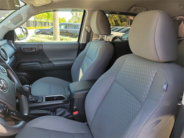 Used 2022 Toyota Tacoma SR image 12