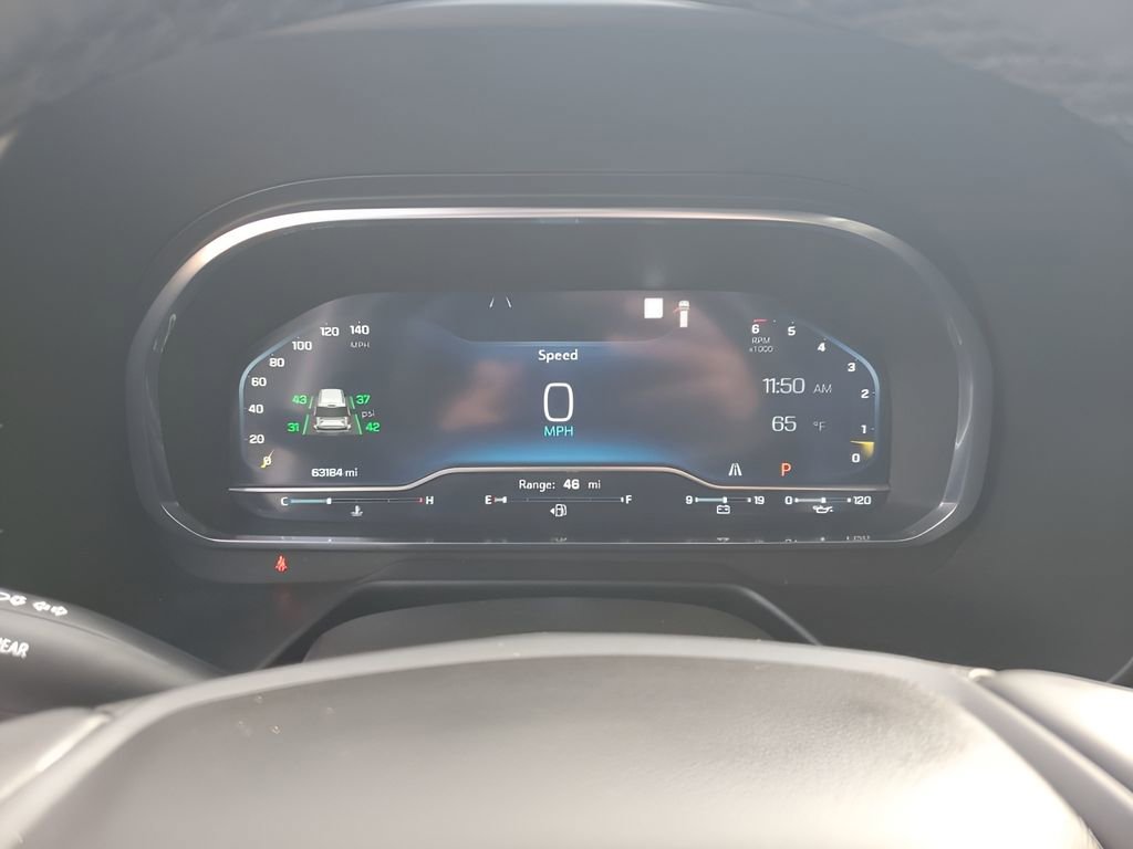 Used 2023 Chevrolet Suburban Premier image 37