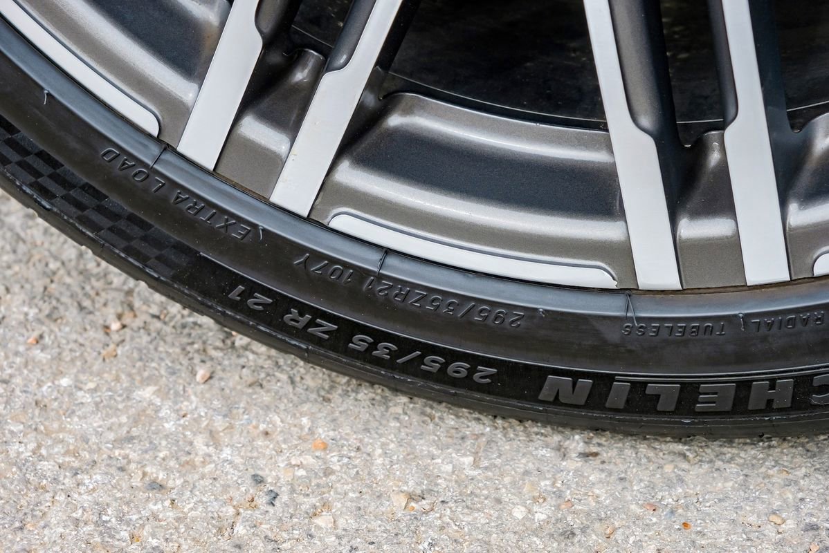 Used 2018 Porsche Cayenne Turbo image 63