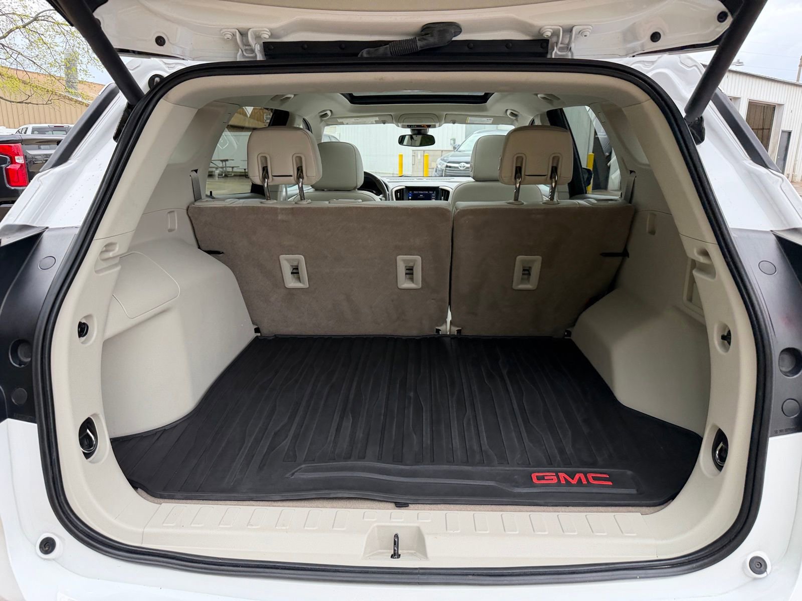 Used 2020 GMC Terrain Denali w/ Denali Premium Package image 34