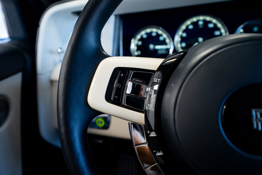 Used 2019 Rolls-Royce Phantom Sedan image 30
