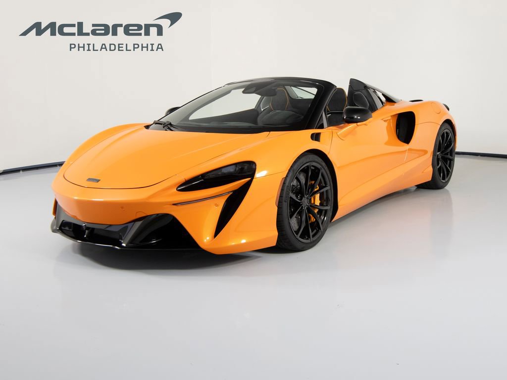Used 2025 McLaren Artura Spider image 1