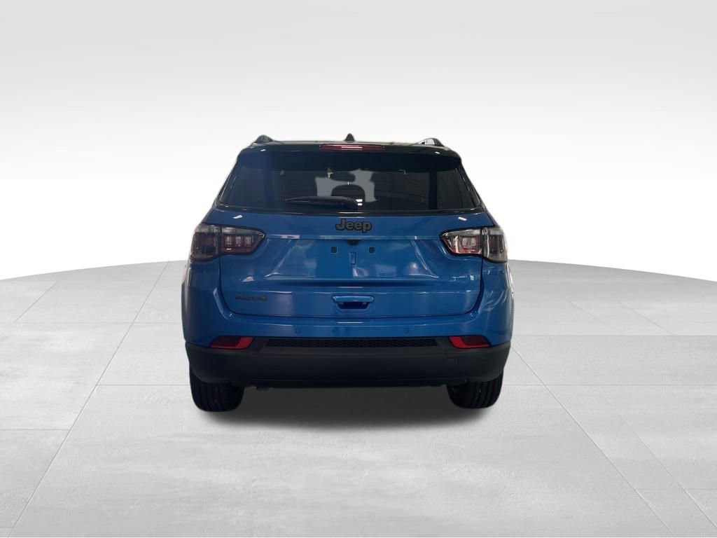 New 2025 Jeep Compass Limited w/ Sun & Sound Group image 5