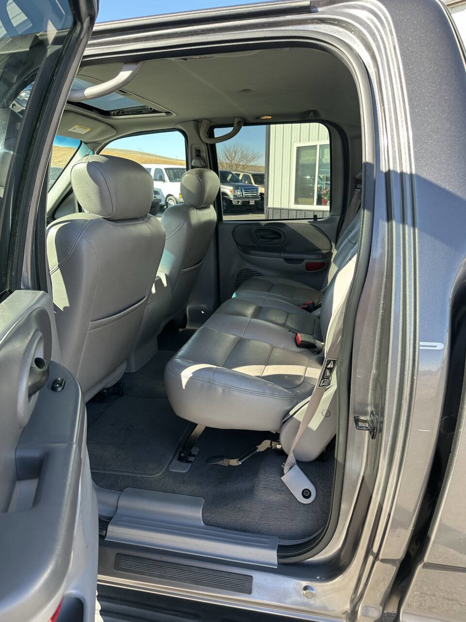 Used 2003 Ford F150 Lariat AWD/4WD image 18