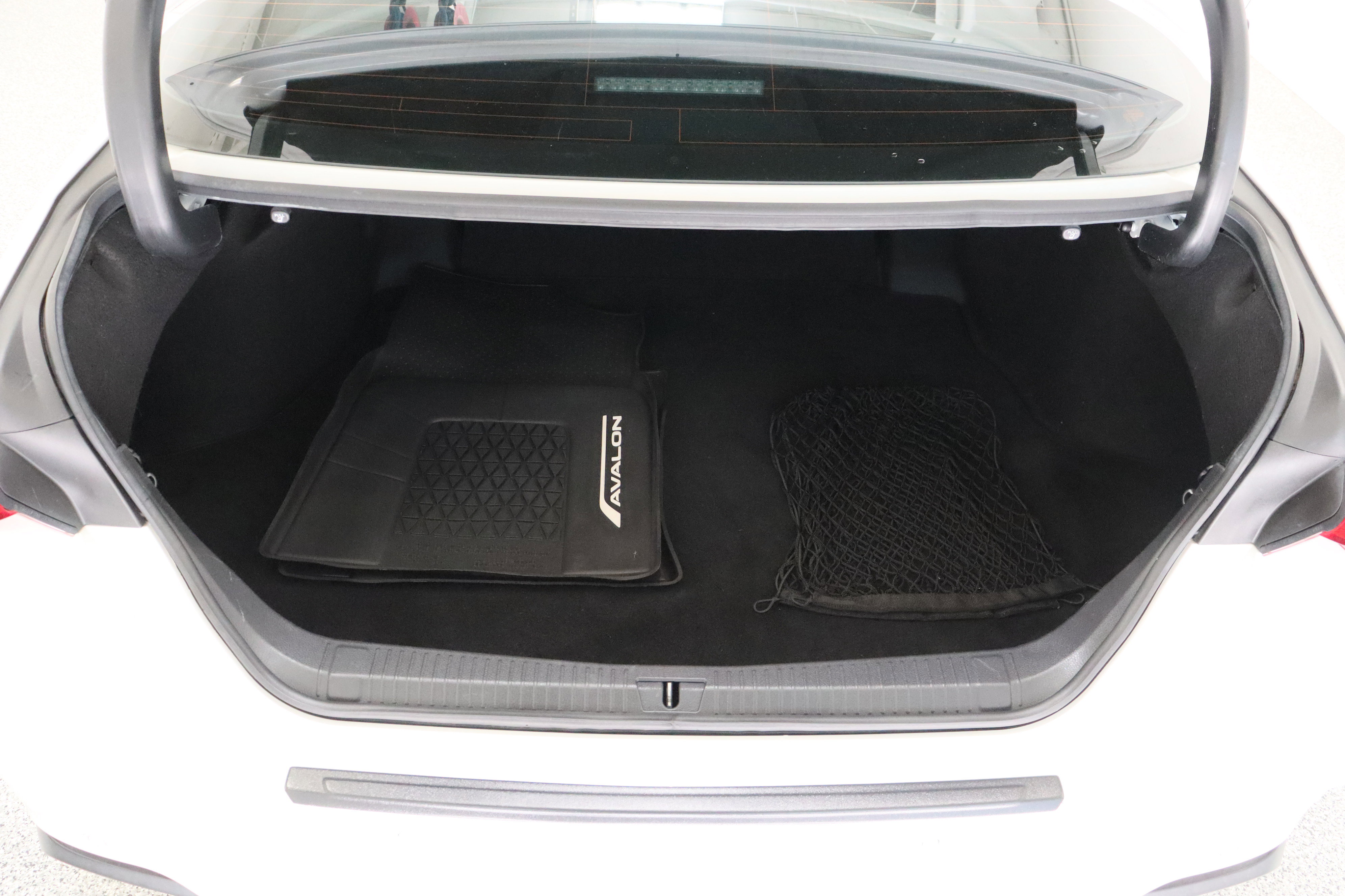 Used 2020 Toyota Avalon Limited w/ Advanced Safety Package FWD image 35