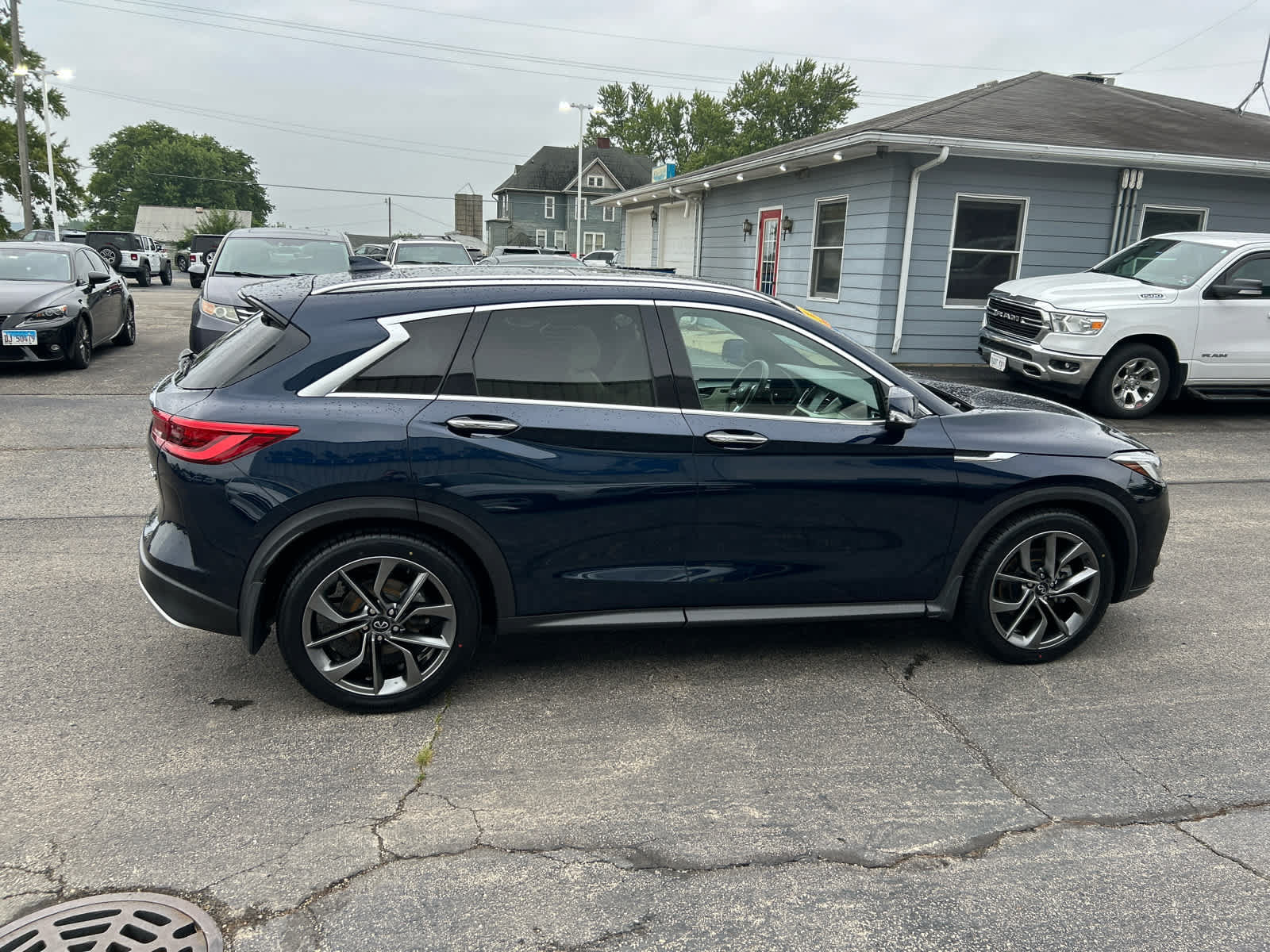 Used 2021 INFINITI QX50 Autograph w/ Premium White Leather Package AWD/4WD image 4