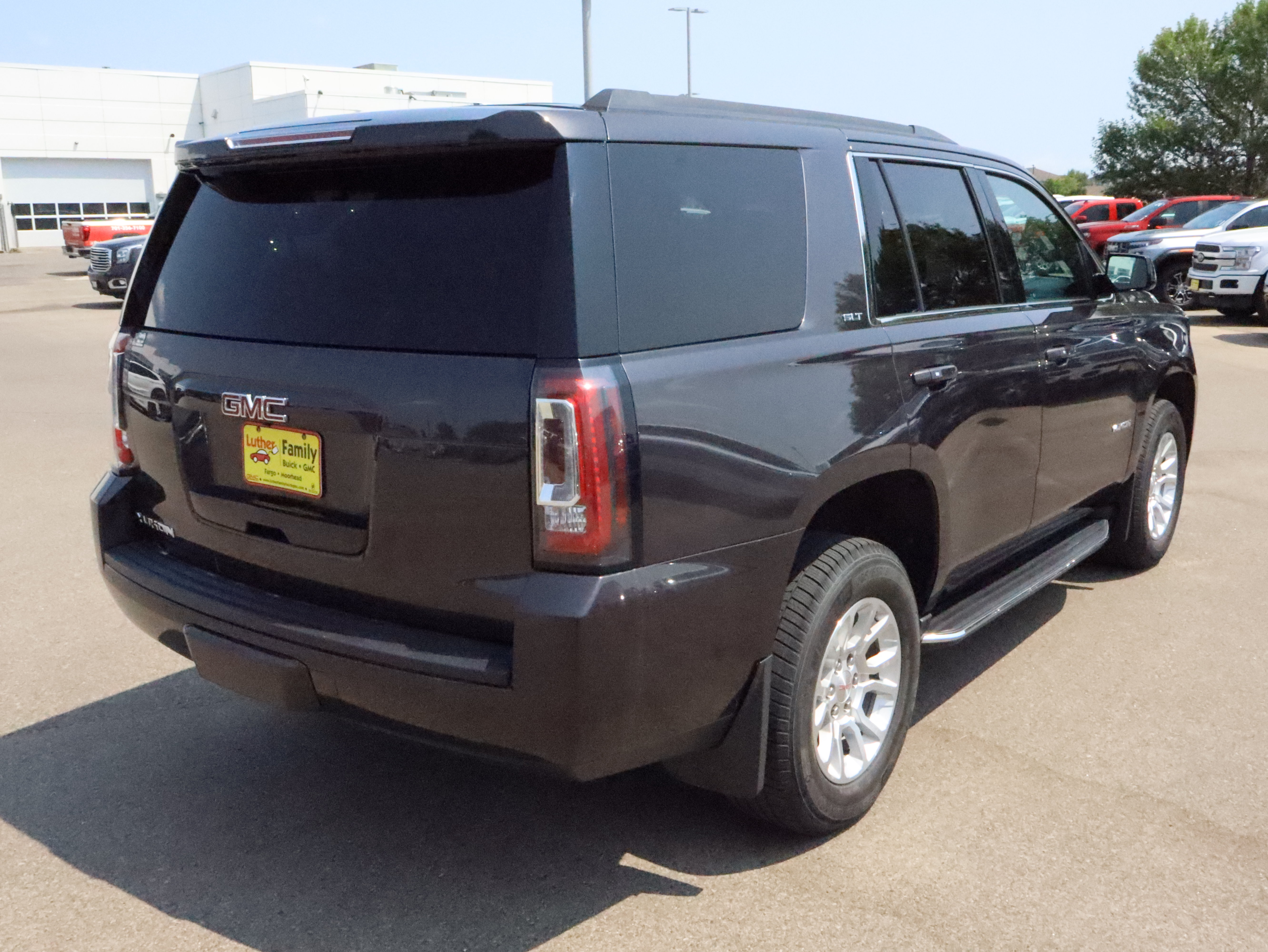 Used 2018 GMC Yukon SLT w/ Open Road Package AWD/4WD image 7