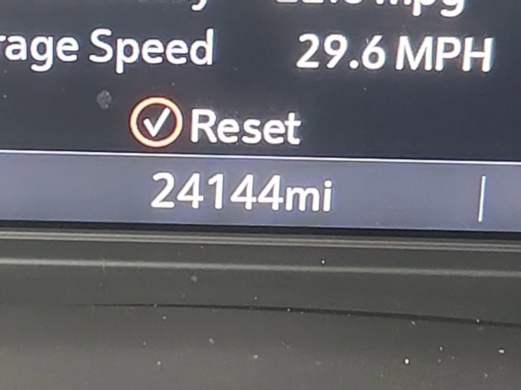 Used 2023 Buick Enclave Essence w/ Experience Buick Package image 10