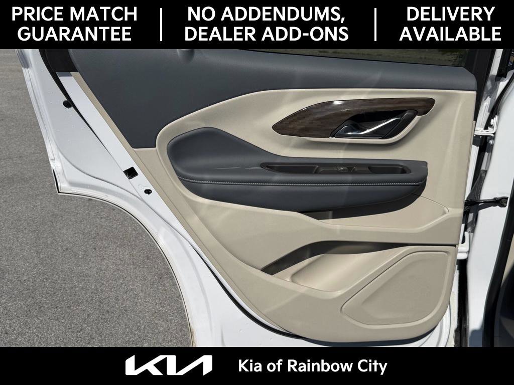 Used 2024 GMC Terrain Denali w/ Denali Premium Package image 16