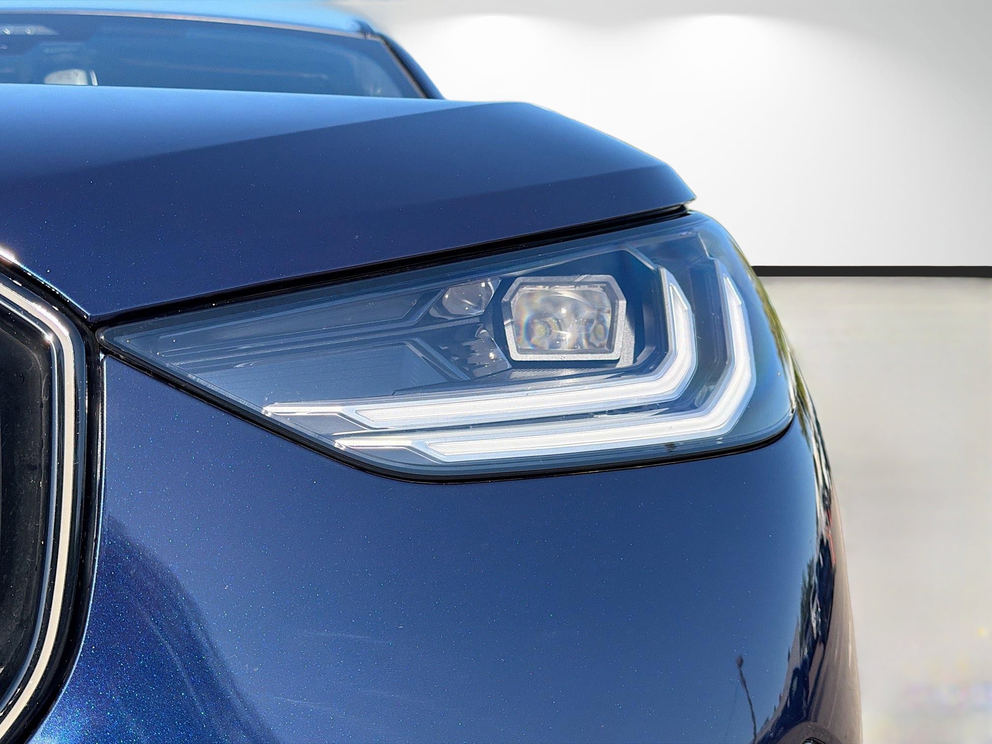 Used 2025 BMW X3 xDrive30i w/ Premium Package image 9