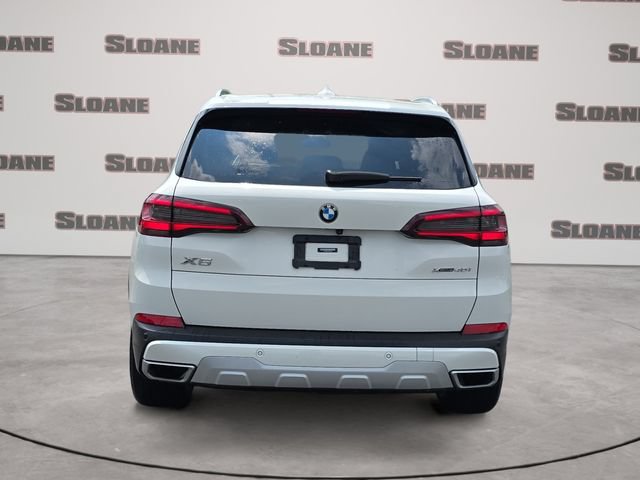 Used 2021 BMW X5 xDrive40i w/ Premium Package 3 AWD/4WD image 4