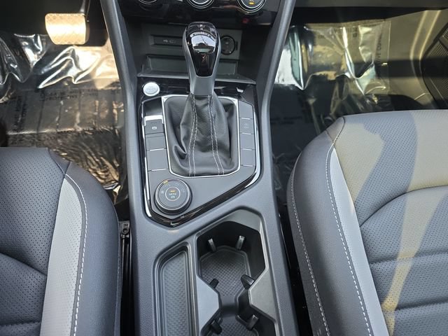 Certified 2024 Volkswagen Taos SEL AWD/4WD image 18