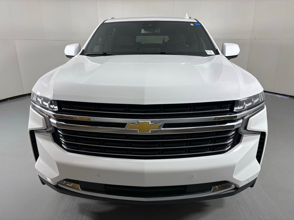 Used 2024 Chevrolet Suburban LT RWD image 4