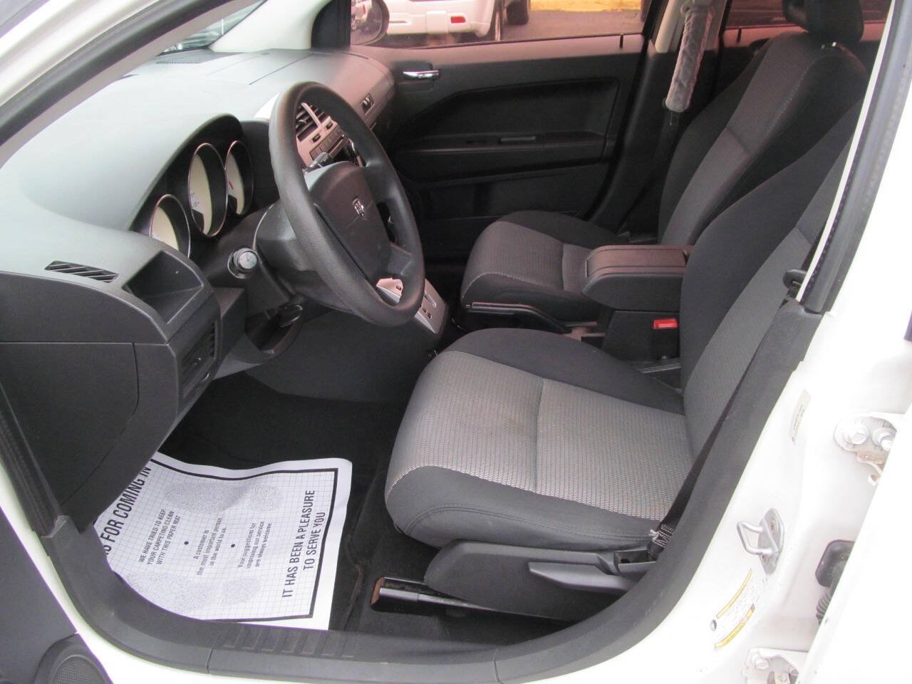 Used 2009 Dodge Caliber SXT FWD image 9