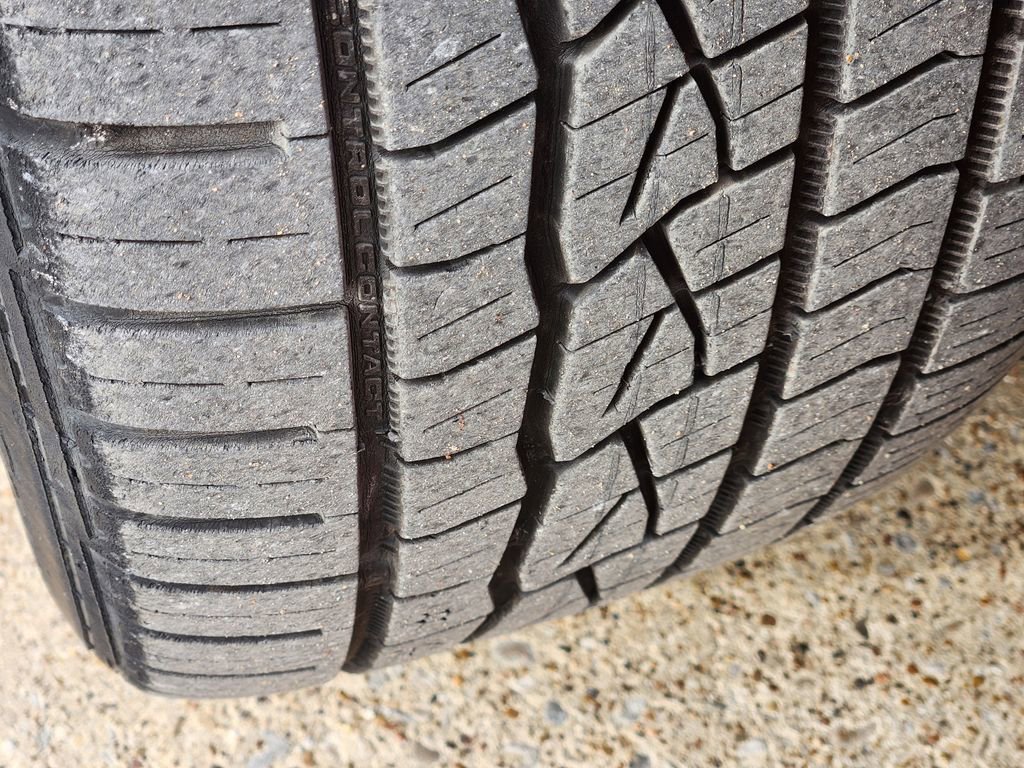 Used 2020 Ford Mustang Coupe w/ Equipment Group 101A image 11