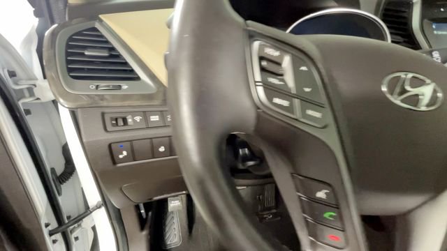 Used 2017 Hyundai Santa Fe Sport w/ 2.4L Tech Package 04 AWD/4WD image 22