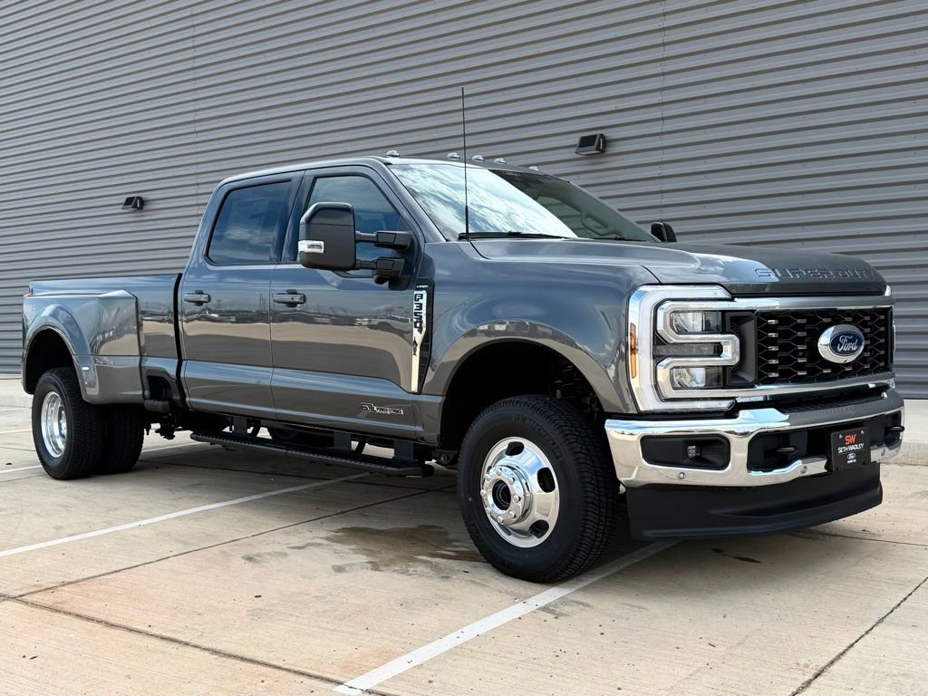 New 2026 Ford F350 Lariat w/ Lariat Premium Package